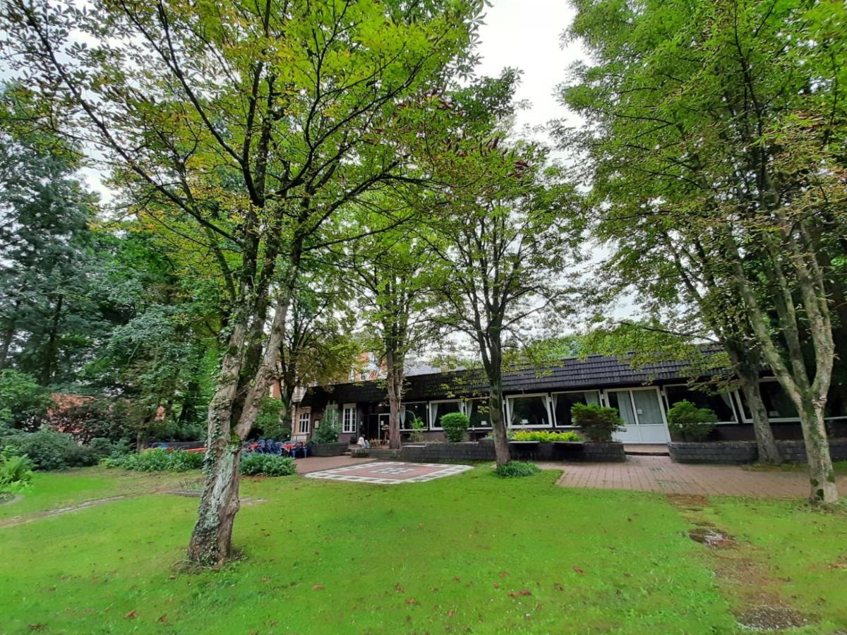 Parkhotel Keck - Castillo Del Bosque Wingst Exterior foto